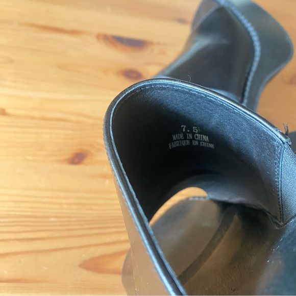 Jeffrey Campbell Concert Mules in black, 7.5 - Picture 6 of 12